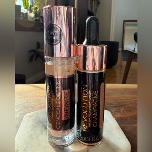 Revolution Set - Infinite Foundation - C2 & Liquid Highlighter - Champagne